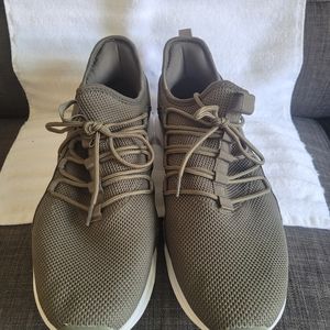 BCG Memory foam tennis shoes.